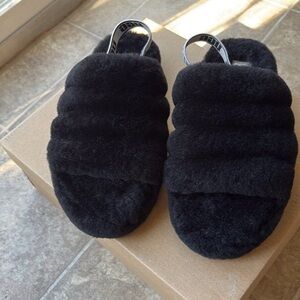 Uggs kids size 4 black